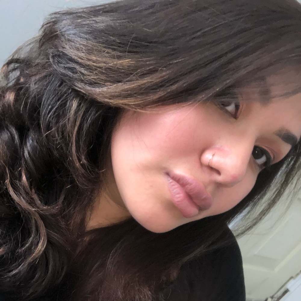 Meet your Posher, Stephanie